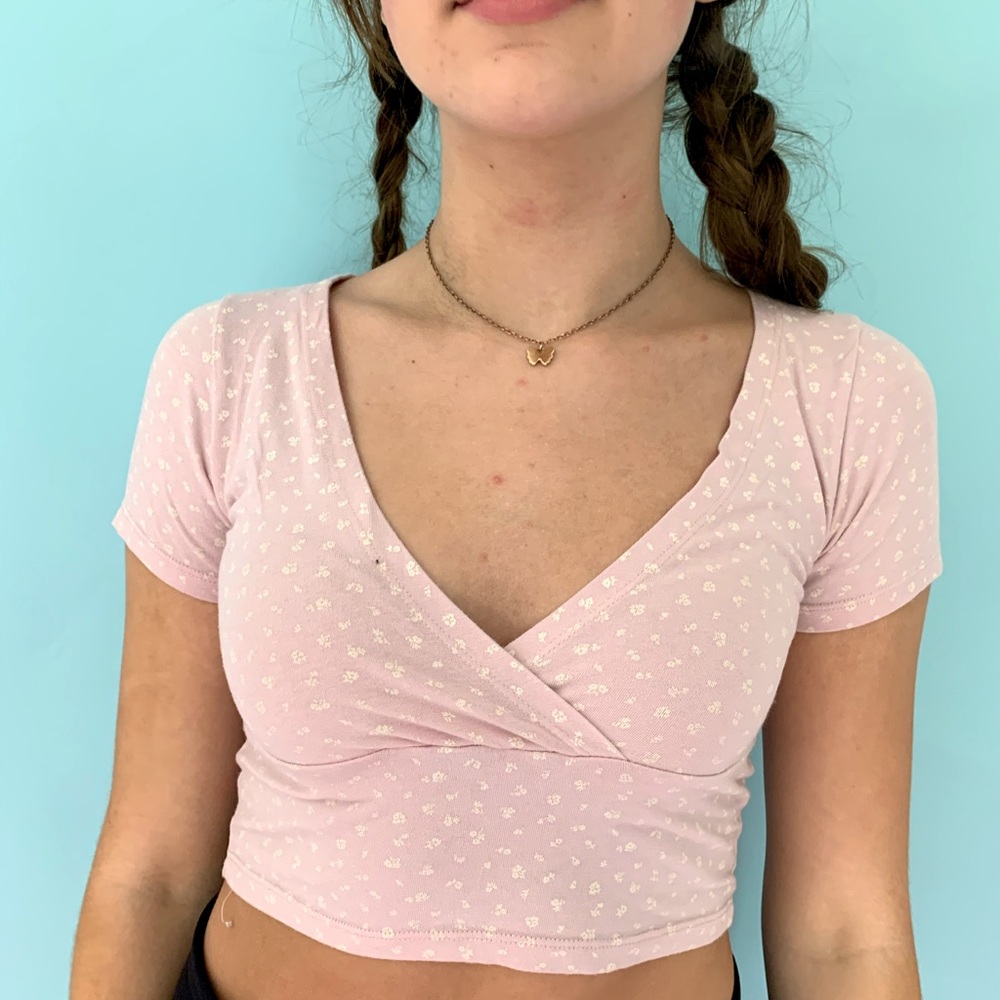 Brandy Melville Pink Floral Crop Top - size XS